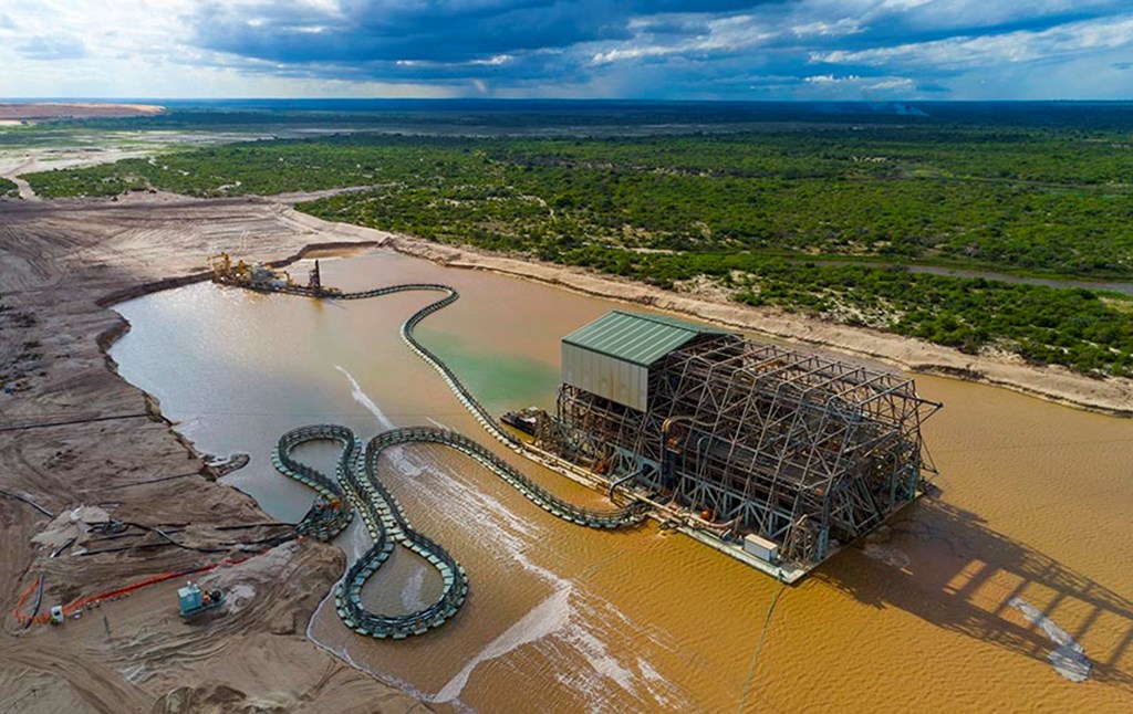 politik Prøv det Palads Mammoet to move 7,000t mining plant in Mozambique