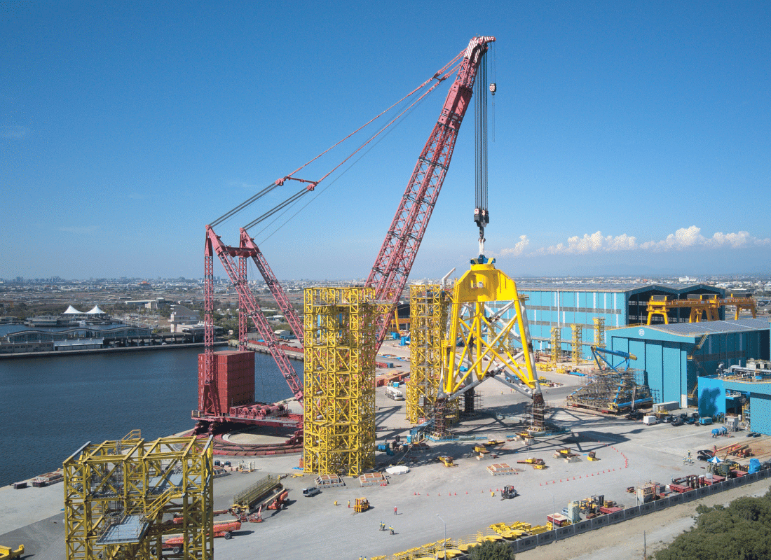 Lifting upper part of offshore wind saddle.png