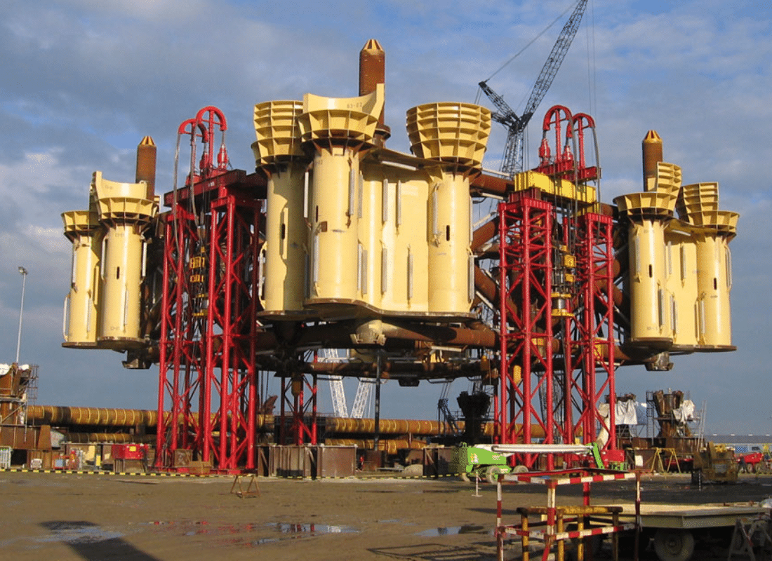 jacking system performing a lift.png