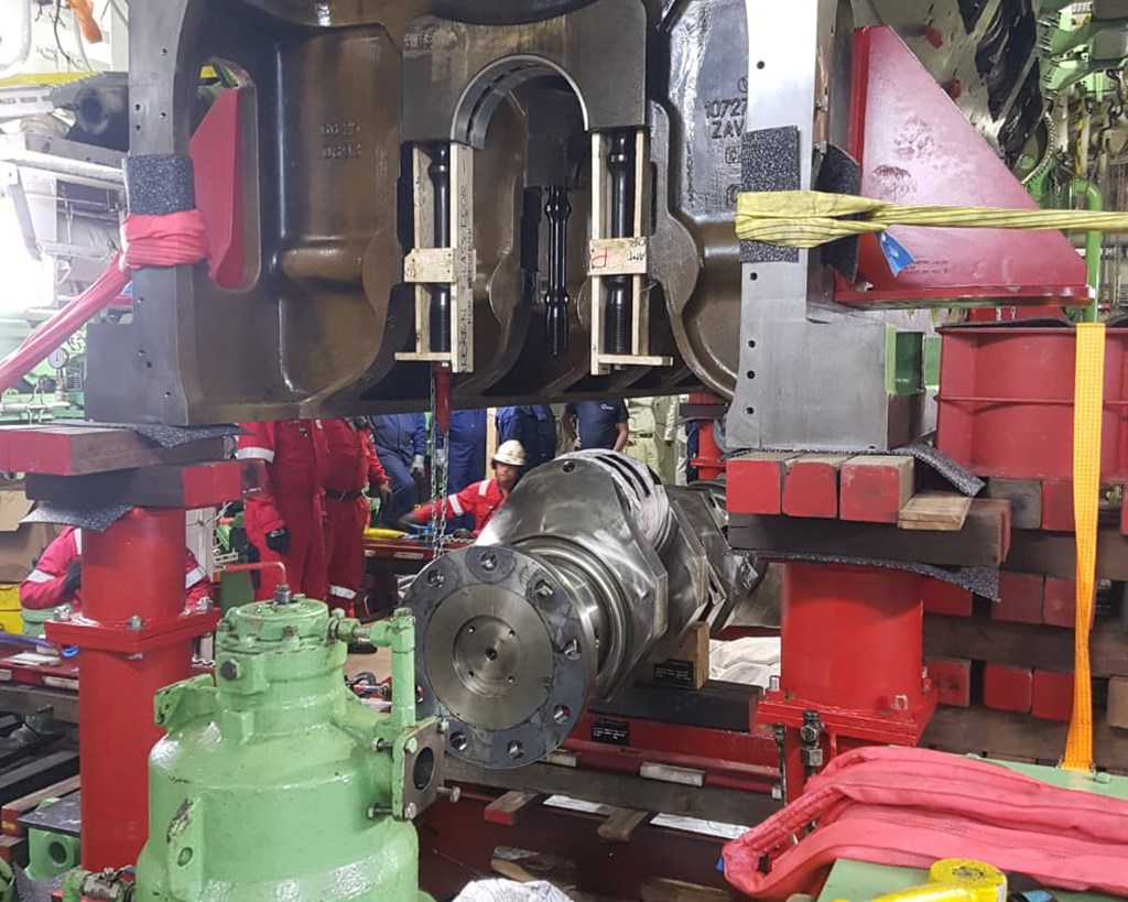 Ship engine replacement services | Mammoet