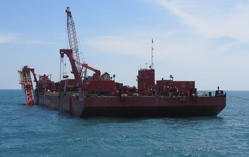 Mammoet sells salvage assets Mammoet news