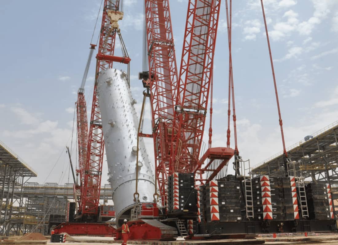 Lifting operation for Shaybah project.jpg