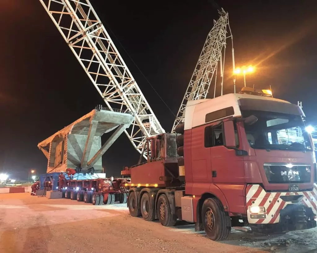 First cablestayed bridge from Qatar Mammoet case study