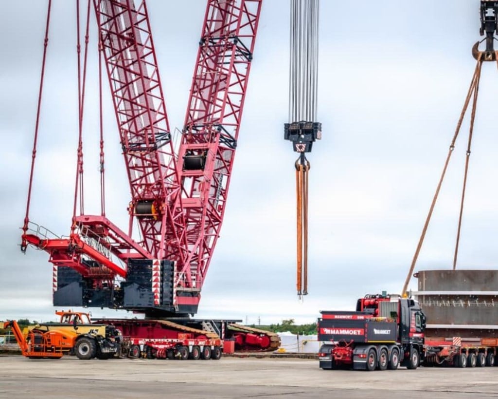 LR 11350 crawler crane Mammoet equipment