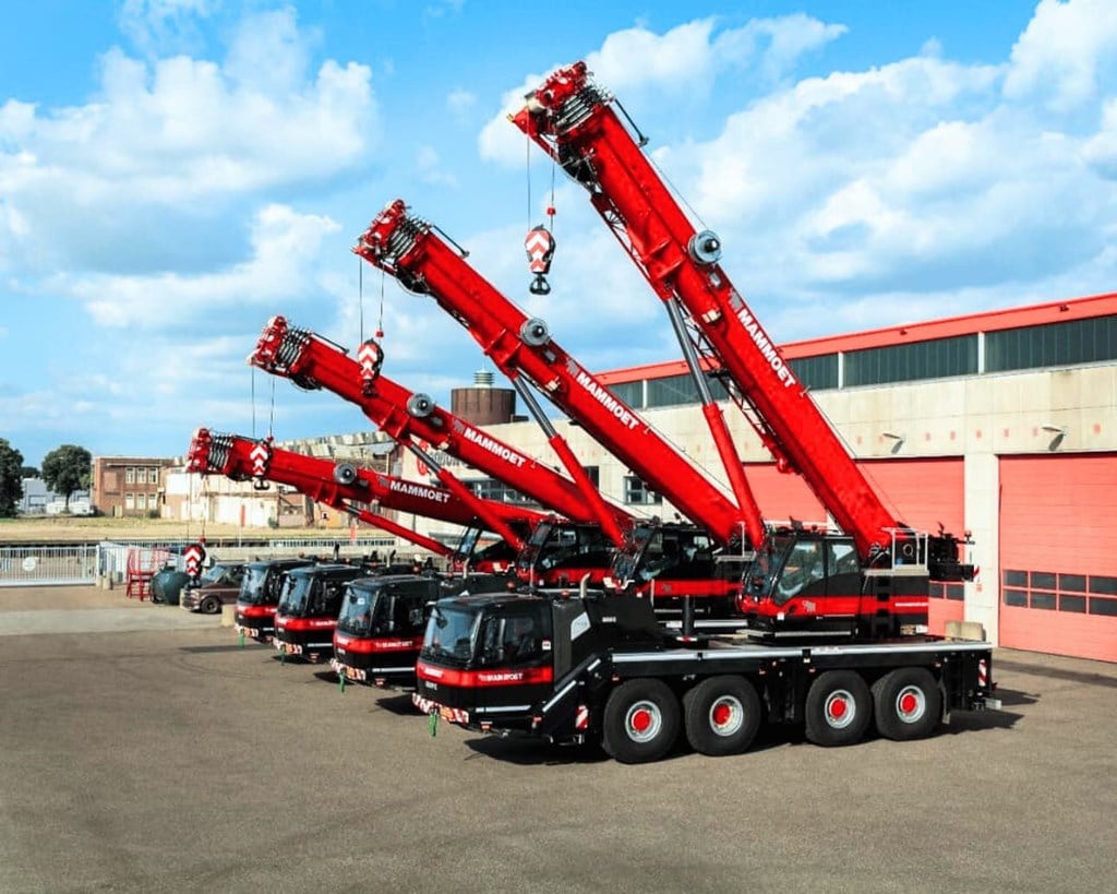 Crane rental services